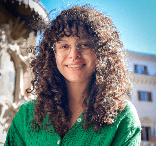 Yesenia Achlim, Program Outreach Coordinator