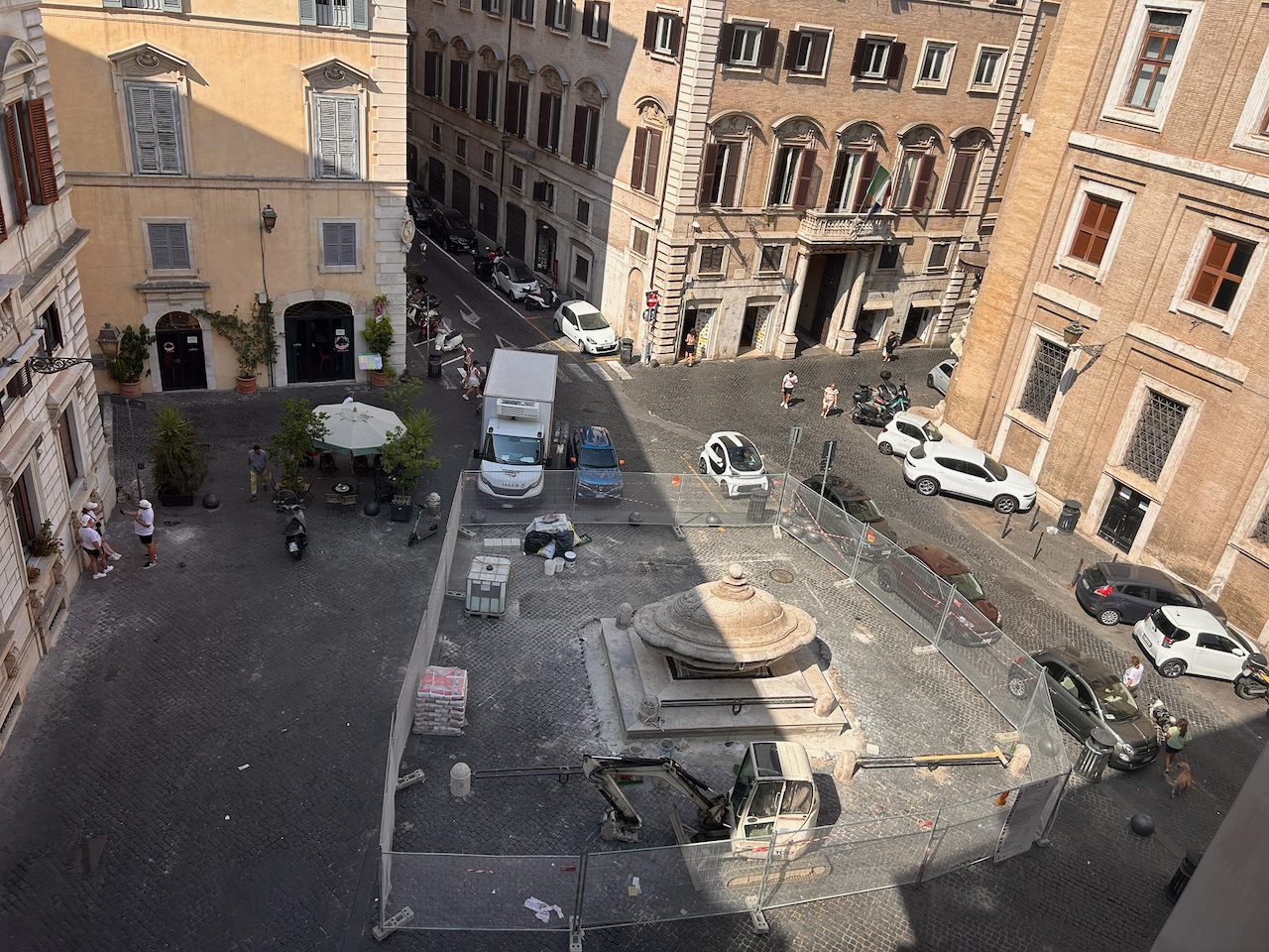 THE CHANGING FACE OF PIAZZA DELL’OROLOGIO